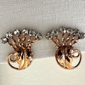 Leaf copper tone rhinestone screw on earrings